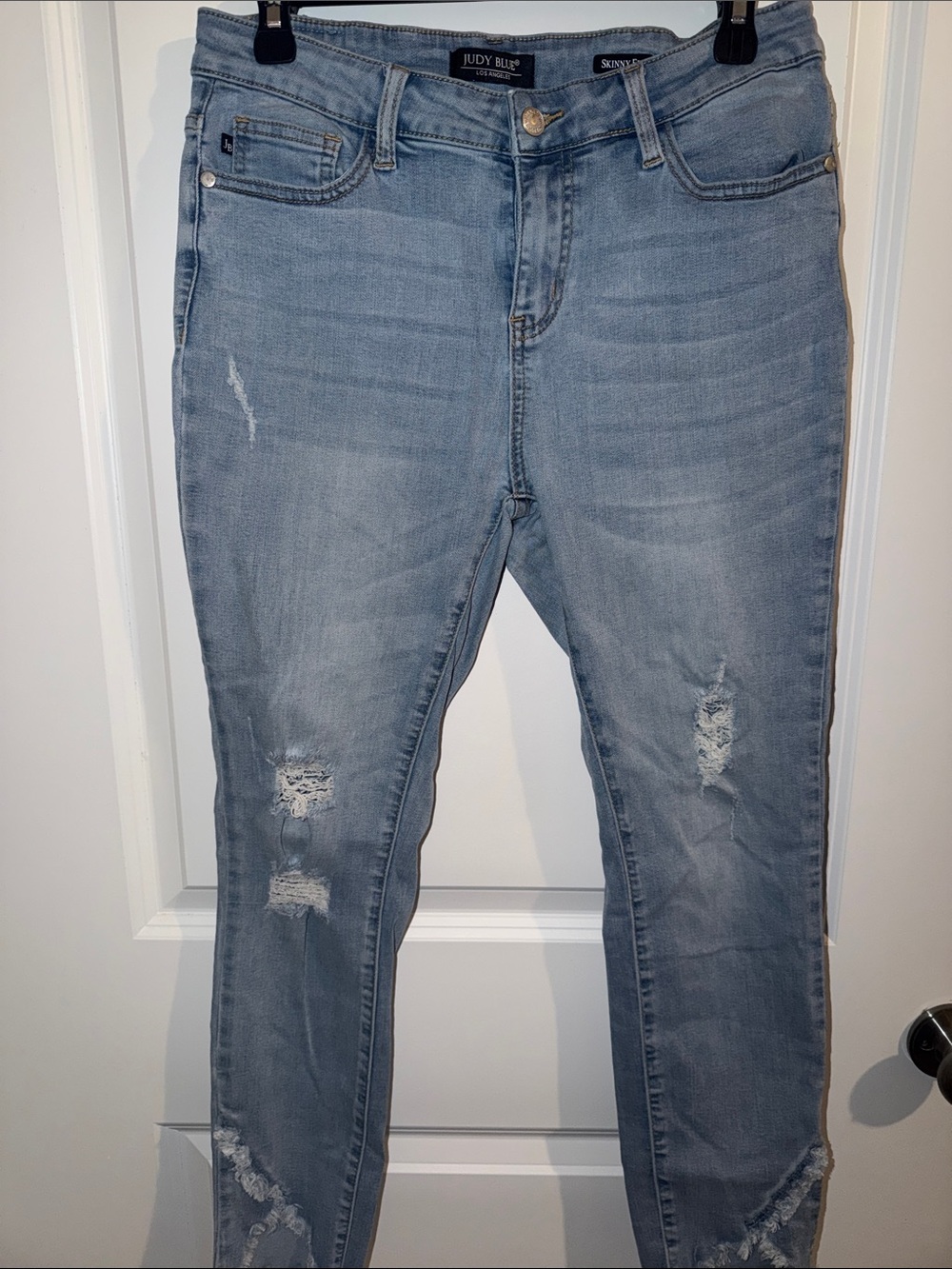 Judy blue Light Wash Ripped Skinny Jeans